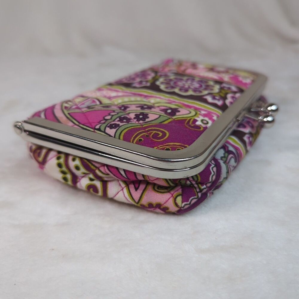 Vera Bradley VERY BERRY PAISLEY Cosmetic KISS & MAKE UP Lined Frame Bag Kisslock - Picture 4 of 10